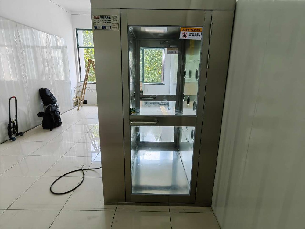 苏州兆东电子科技有限公司双吹感应互锁风淋室安装